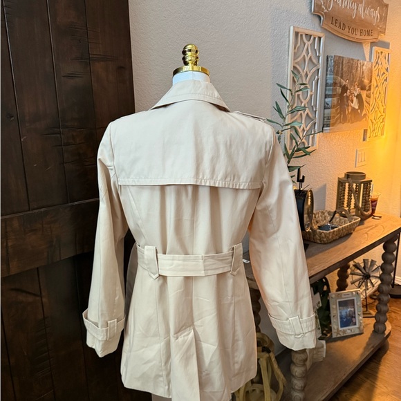 Calvin Klein Beige Double-Breasted Trench Coat - Picture 3 of 6